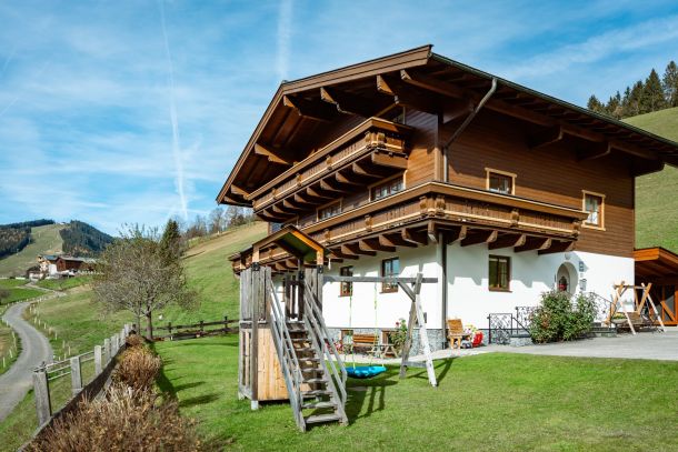 Familienfreundliche Ferienwohnung in Saalbach beim Ederbauer mit Naturerlebnis
